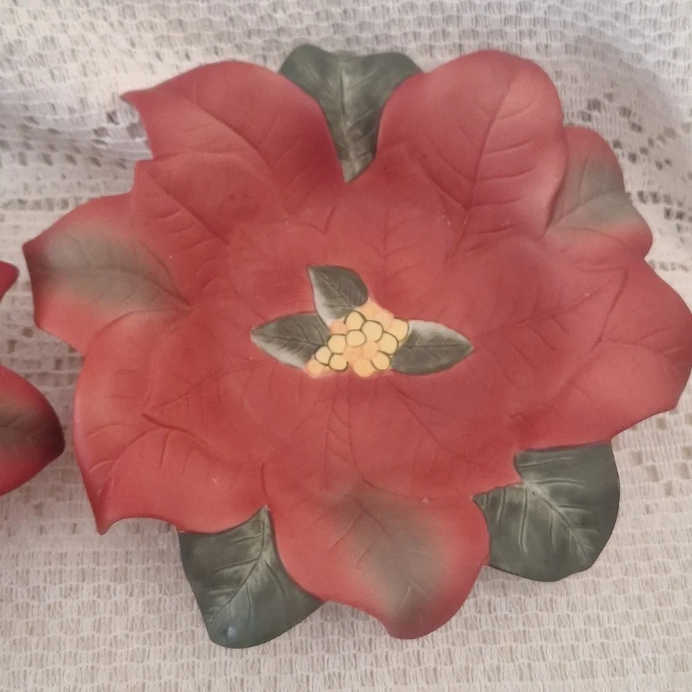 Vtg Christmas Pair PartyLite Poinsettia Ceramic Flowers Candle Holders Dishes